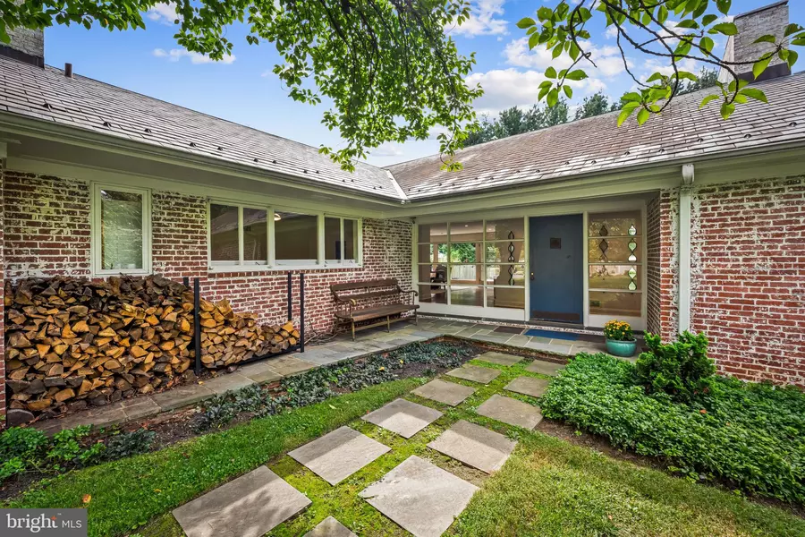 98 COTSWOLD RD, Baltimore, MD 21210