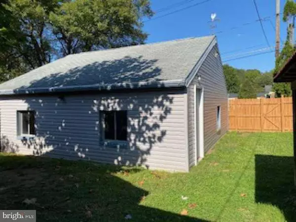 Shillington, PA 19607,405 STATE ST