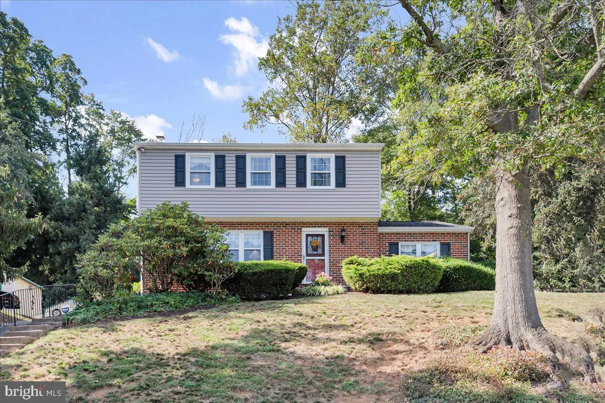 Upper Chichester, PA 19061,2575 W COLONIAL DR