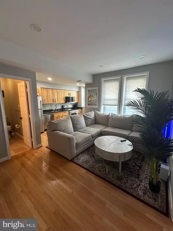 Washington, DC 20002,314 V ST NE #202