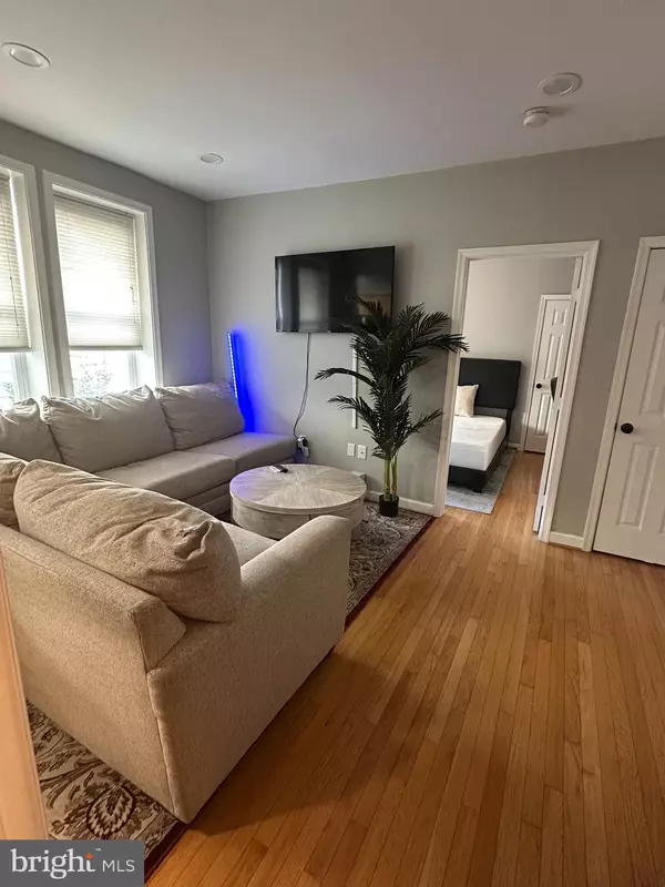 Washington, DC 20002,314 V ST NE #202