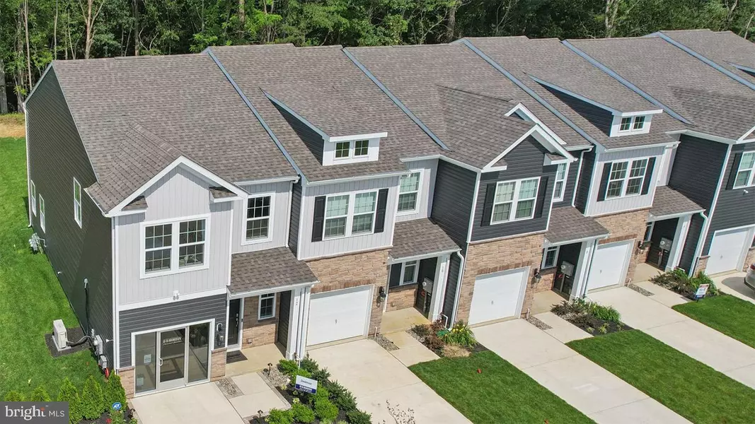 16 REAGAN DRIVE, Runnemede, NJ 08078