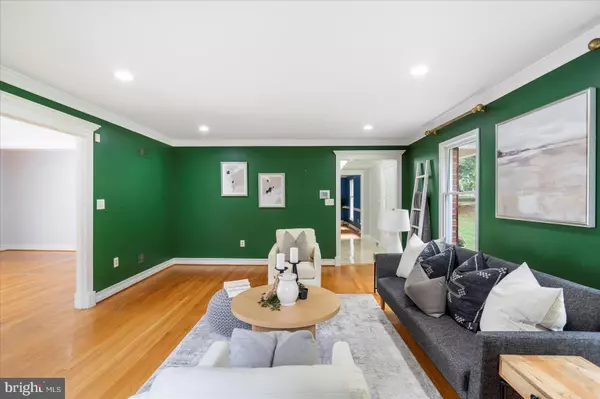 Cockeysville, MD 21030,57 MONTVIEU CT