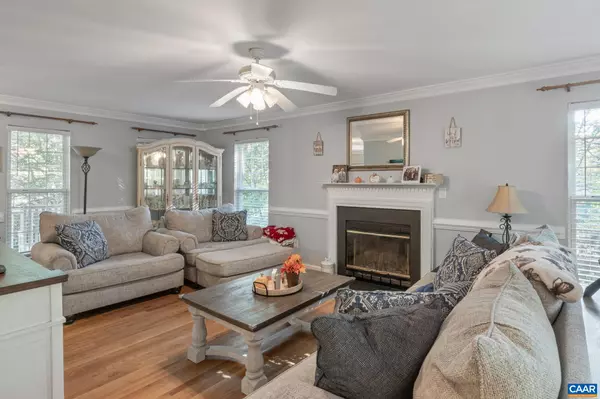 Palmyra, VA 22963,64 WOODLAWN DR