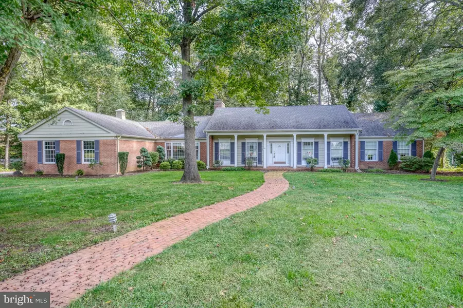 5 STUART DR, Dover, DE 19901