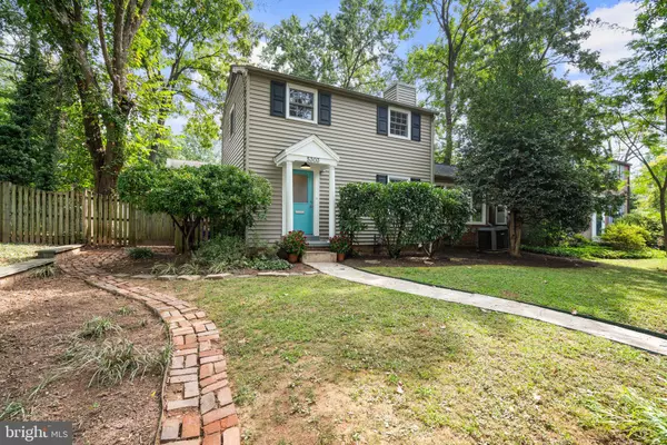 Bethesda, MD 20816,5303 WAKEFIELD RD