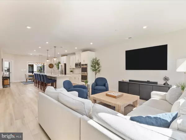 Ashburn, VA 20147,44533 WOLFHOUND SQ