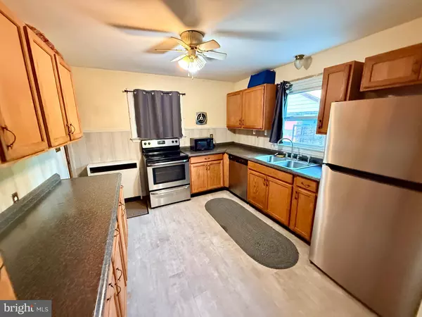 Lancaster, PA 17603,2008 MANOR RIDGE DR