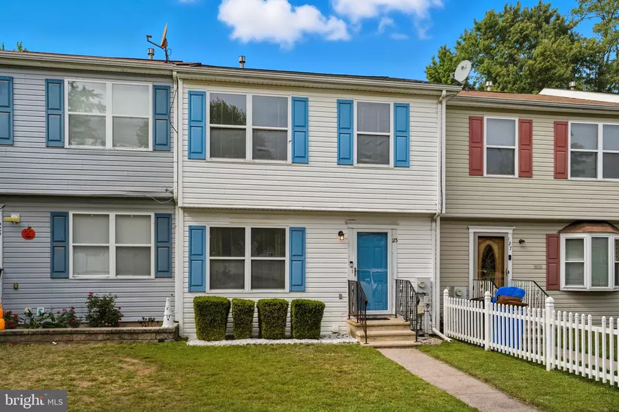 125 CHAMBERS ST, Morrisville, PA 19067