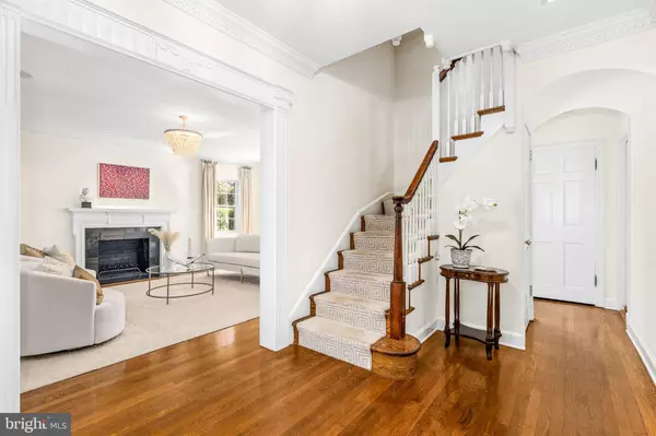 Washington, DC 20016,5058 SEDGWICK ST NW