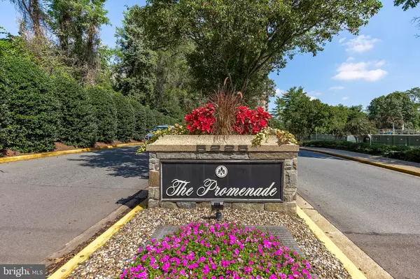 Bethesda, MD 20814,5225 POOKS HILL RD #1017S