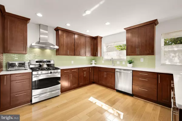 Arlington, VA 22201,1410 N JOHNSON ST