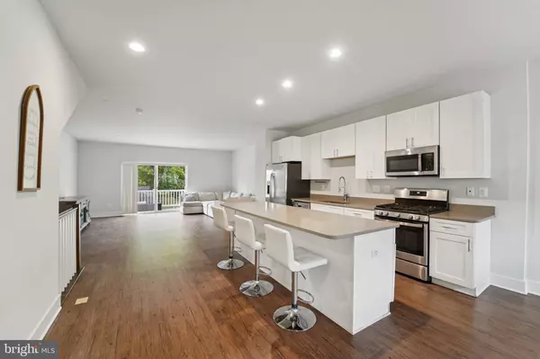 Glen Burnie, MD 21061,7728 LEXINGTON CT