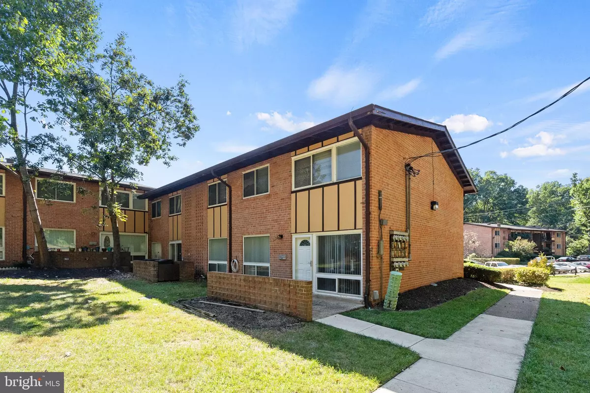 Fairfax, VA 22030,10148 FAIR WOODS DR