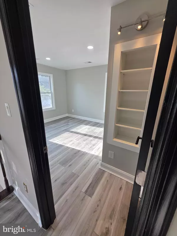 Falls Church, VA 22042,6724 WESTLAWN DR