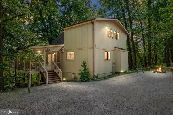 Hedgesville, WV 25427,228 CLUBHOUSE RDG