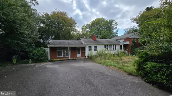 Vienna, VA 22180,244 OLD COURTHOUSE RD NE