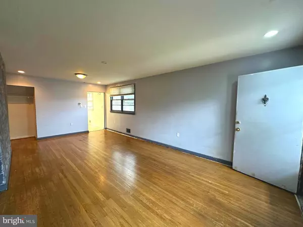 Silver Spring, MD 20903,1018 RUATAN ST