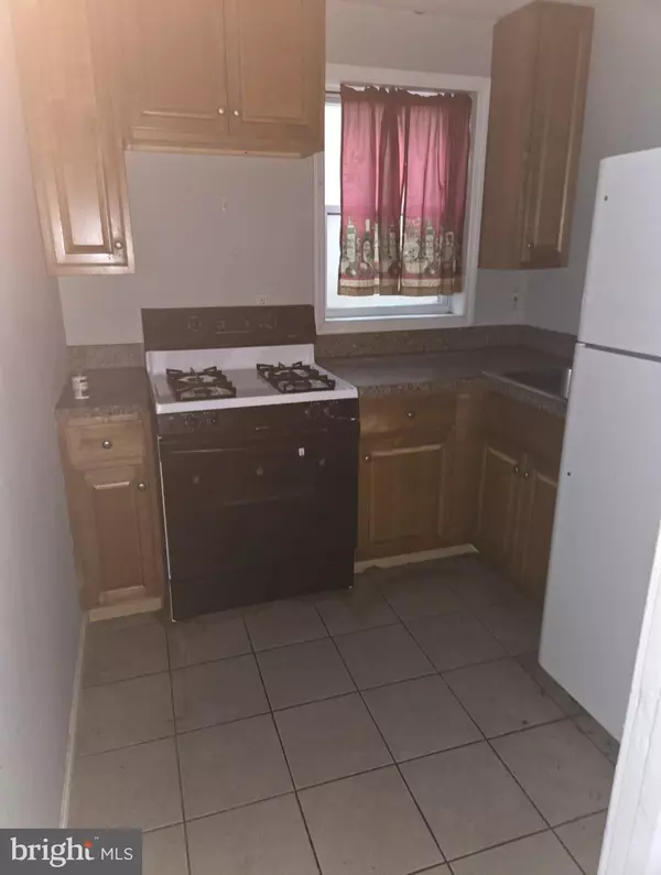 Merchantville, NJ 08109,728 W MAPLE AVE