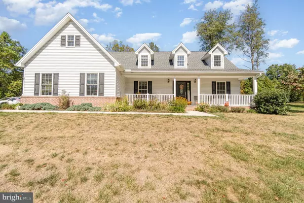 735 HUNT MEADOW DR, Dauphin, PA 17018