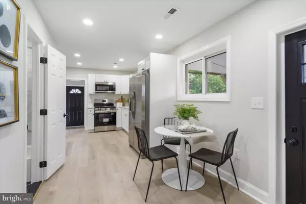 Baltimore, MD 21225,5912 HELFRICH RD