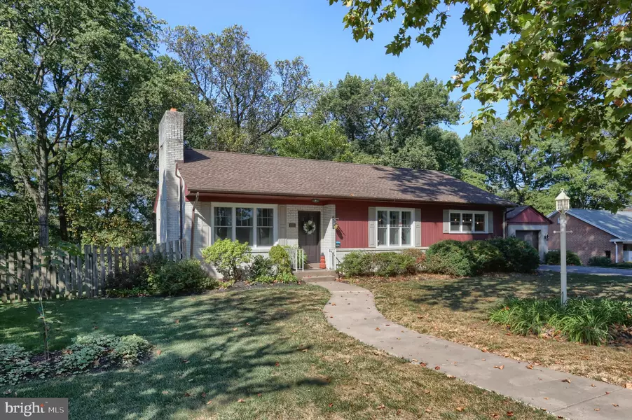 1531 BRAEWOOD DR, Harrisburg, PA 17111