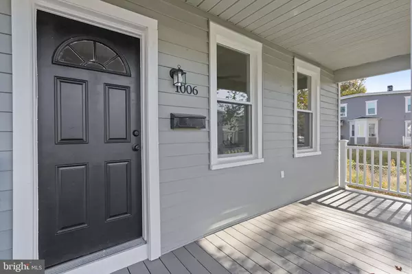 Florence, NJ 08518,1006 W 3RD ST W