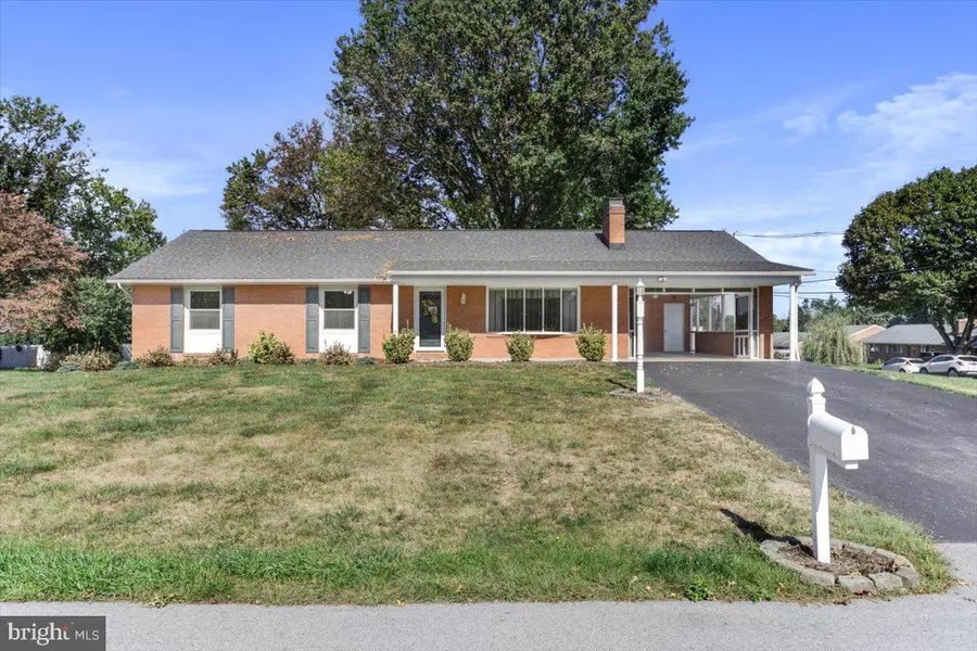 16040 CLOVERTON LN, Williamsport, MD 21795