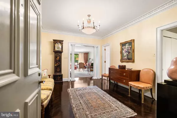 Washington, DC 20008,2700 CALVERT ST NW #418