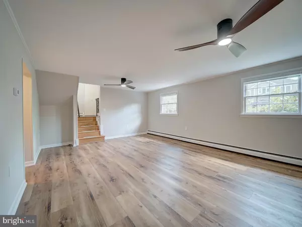 Herndon, VA 20170,705 MAIN DR