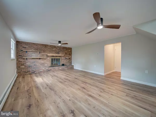 Herndon, VA 20170,705 MAIN DR