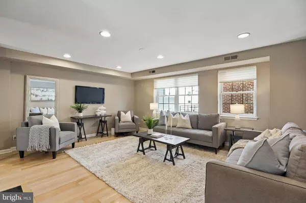 Philadelphia, PA 19147,827 CATHARINE