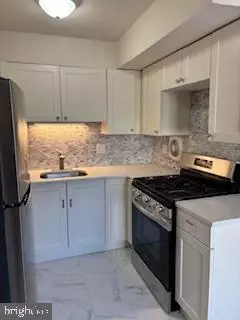 3806 CONSHOHOCKEN AVE #2, Philadelphia, PA 19131