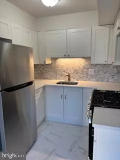 Philadelphia, PA 19131,3806 CONSHOHOCKEN AVE #2