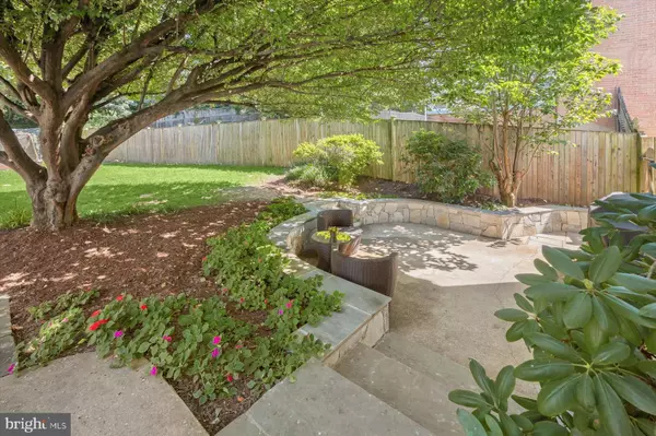 Bethesda, MD 20816,5813 OGDEN CT