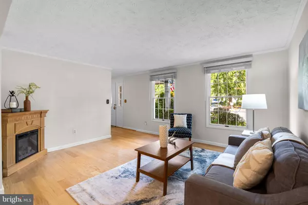 Manassas, VA 20110,10290 WOODMONT CT