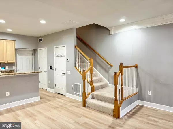 Woodbridge, VA 22191,2396 BROOKMOOR LN #401A