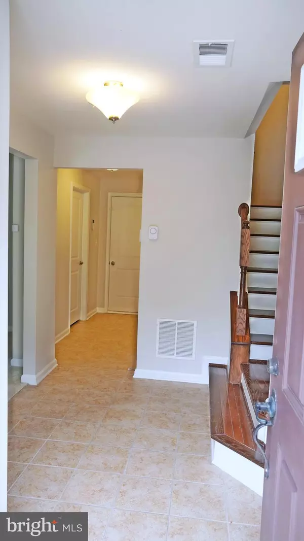 Elkridge, MD 21075,7316 SUMMIT ROCK RD