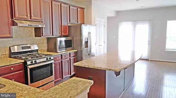 Elkridge, MD 21075,7316 SUMMIT ROCK RD