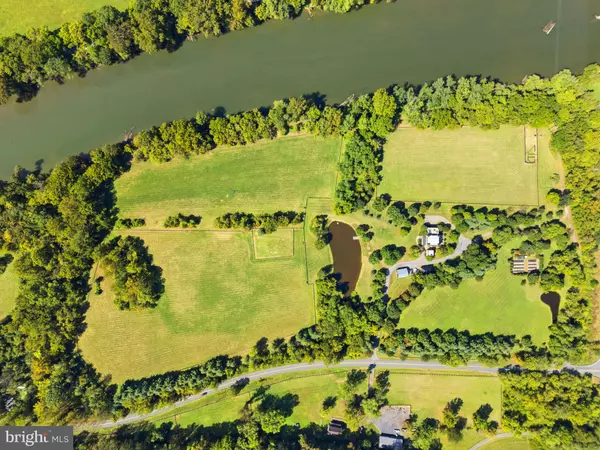 Boyce, VA 22620,9533 HOWELLSVILLE RD