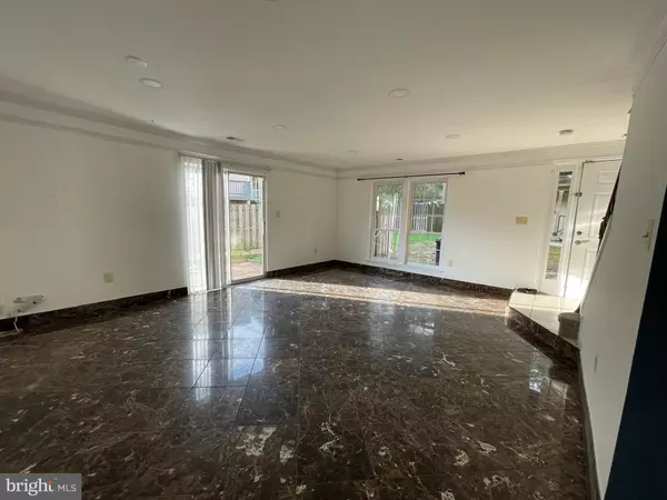 Landover, MD 20785,306 HILLSIDE TER