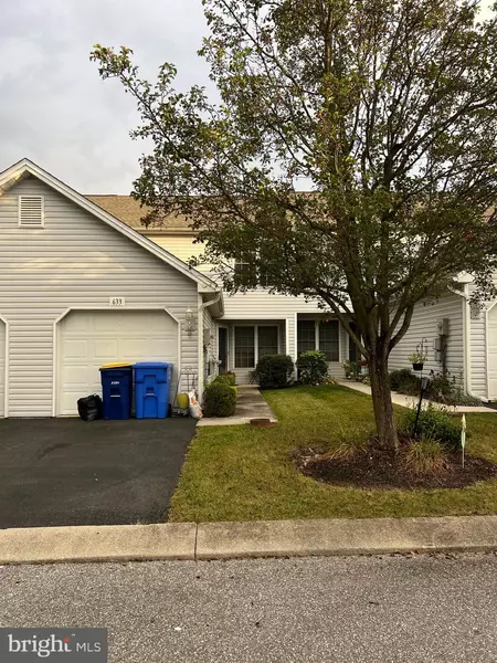 633 CANVASBACH DR, Etters, PA 17319