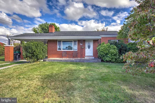 Strasburg, VA 22657,335 ROYAL AVE