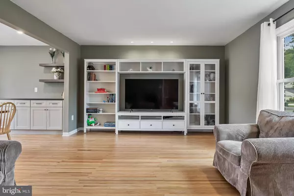 Cherry Hill, NJ 08034,138 GREENVALE RD