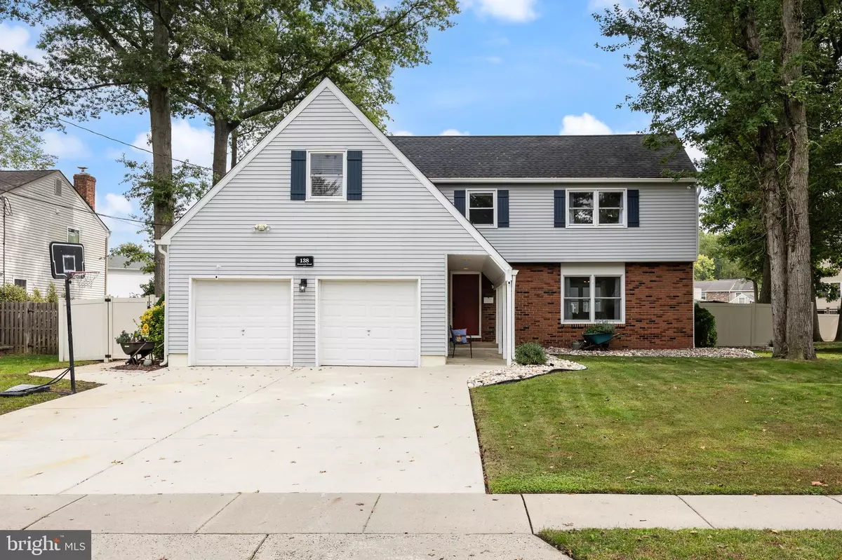 Cherry Hill, NJ 08034,138 GREENVALE RD