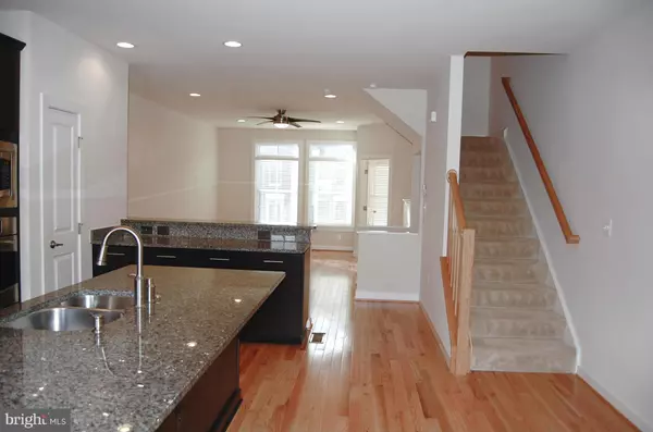 Ashburn, VA 20147,44692 COLLINGDALE TER