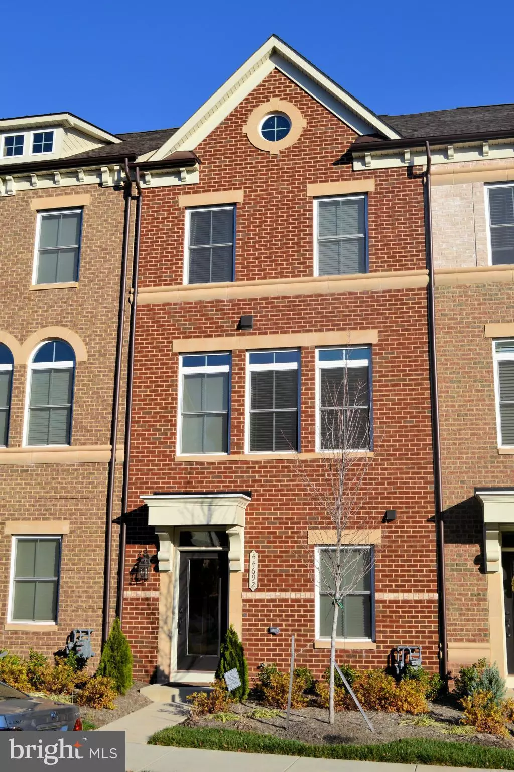 Ashburn, VA 20147,44692 COLLINGDALE TER