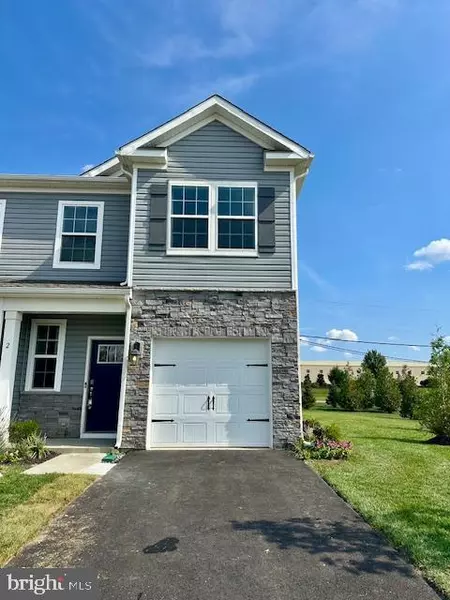 2 NELSONS WAY, Westampton, NJ 08060