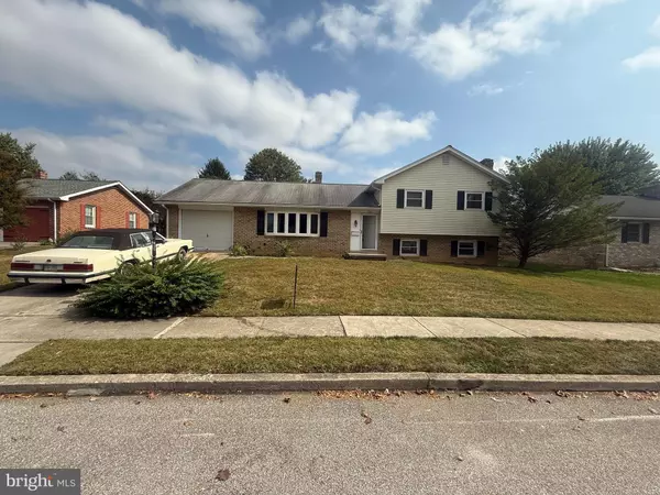 405 CLEARVIEW RD, Hanover, PA 17331