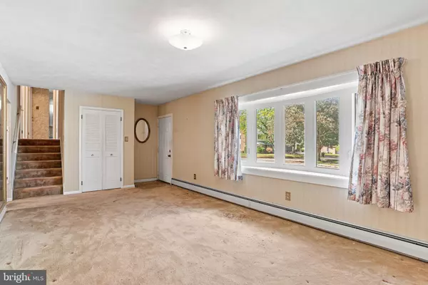 Hanover, PA 17331,405 CLEARVIEW RD